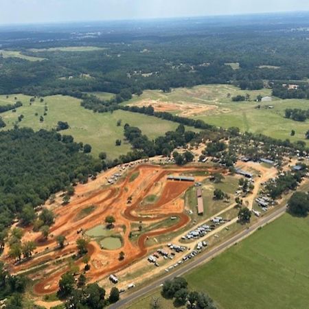 Holiday Inn Express & Suites - Lindale By Ihg Bagian luar foto