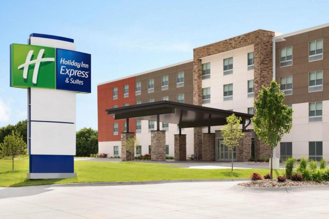Holiday Inn Express & Suites - Lindale By Ihg Bagian luar foto