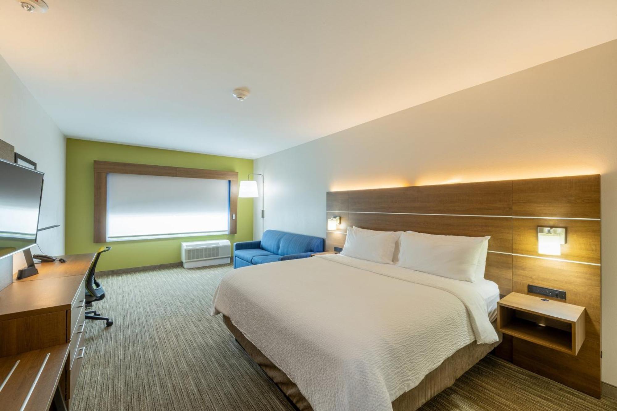 Holiday Inn Express & Suites - Lindale By Ihg Bagian luar foto