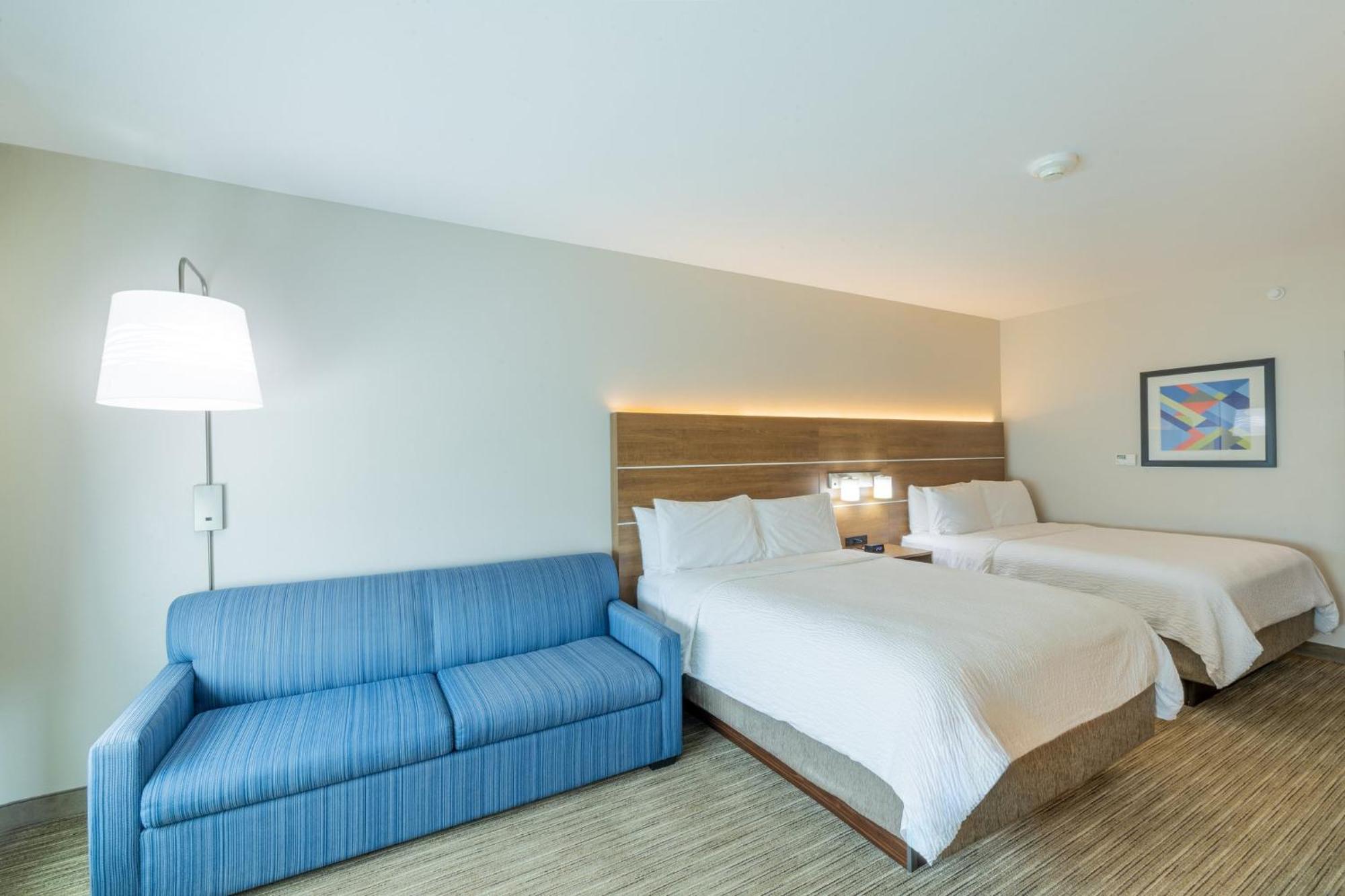 Holiday Inn Express & Suites - Lindale By Ihg Bagian luar foto